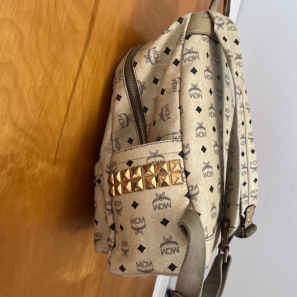 Munchen stark backpack (DESIGNER BAG) - Picture 3 of 8